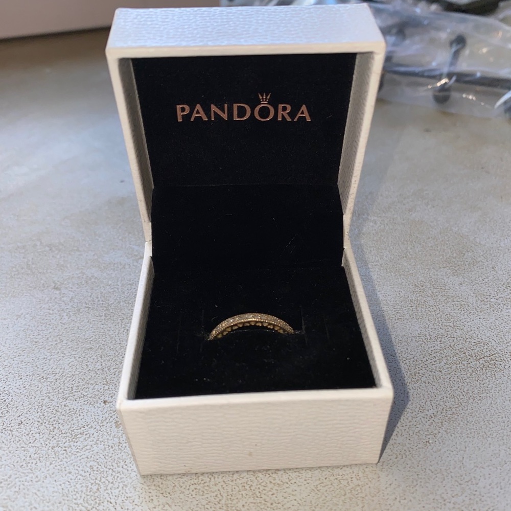 Pandora Ring